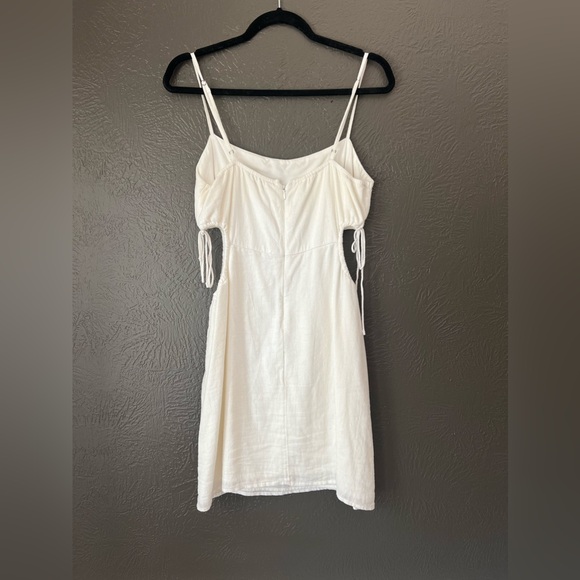 Abercrombie and Fitch White Mini Dress - Picture 2 of 2